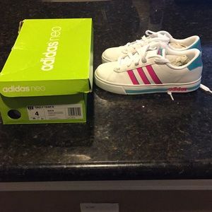 adidas neo box